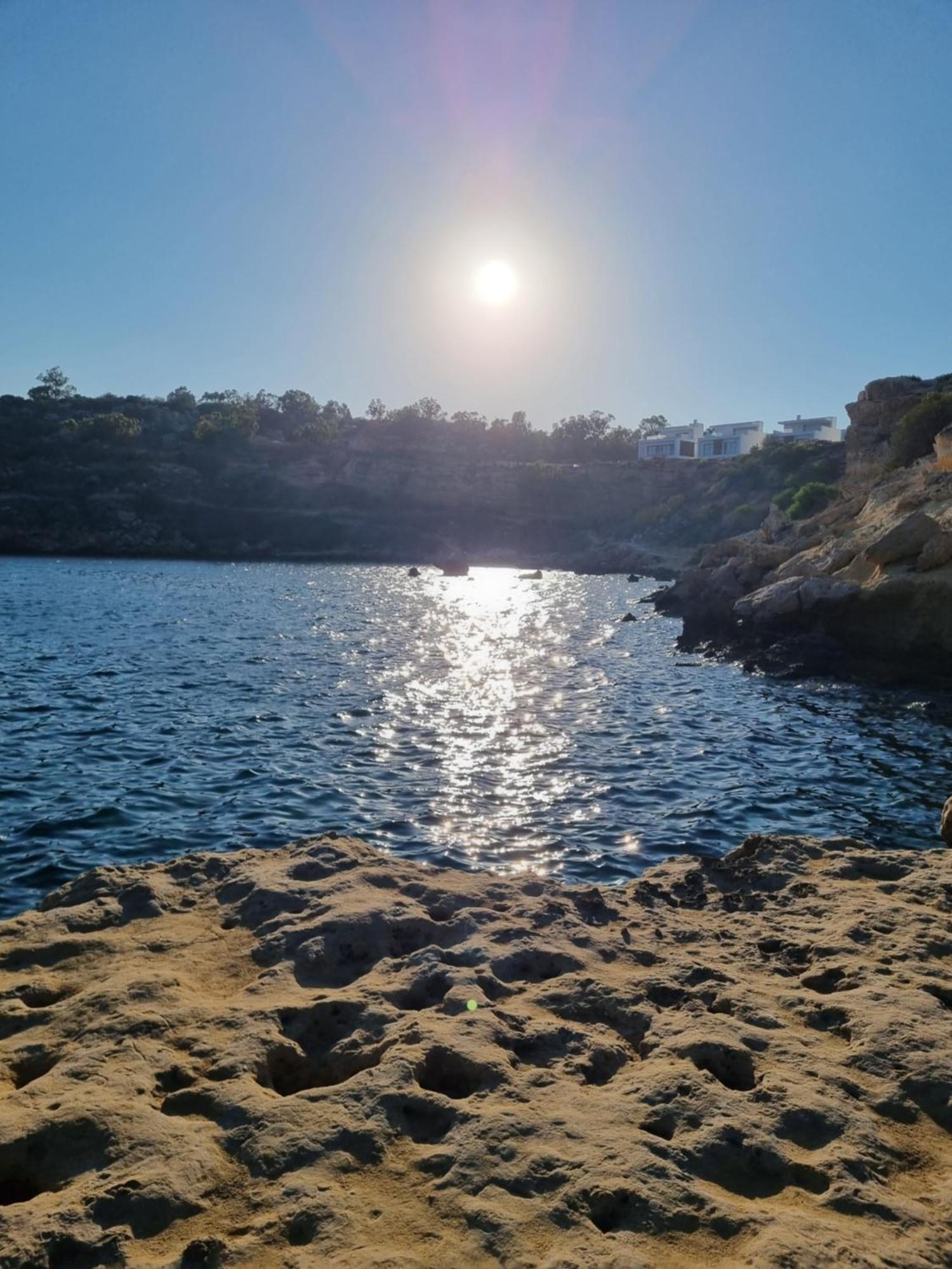 Cosmos Residence Paralimni Luaran gambar