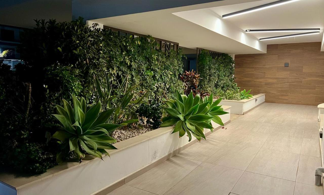Cosmos Residence Paralimni Luaran gambar