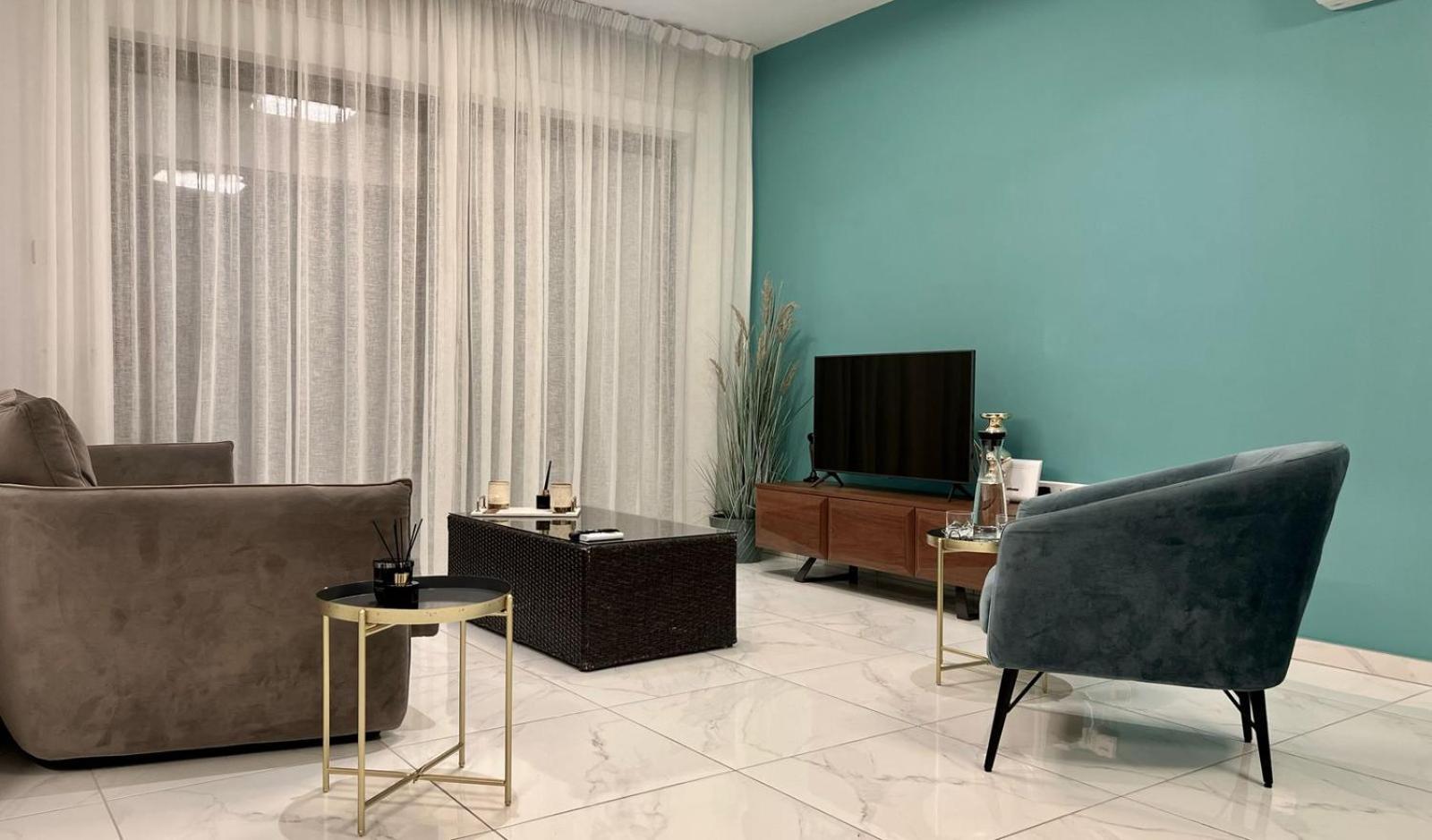 Cosmos Residence Paralimni Luaran gambar