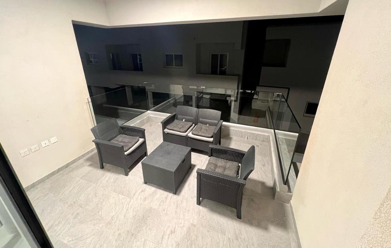 Cosmos Residence Paralimni Luaran gambar
